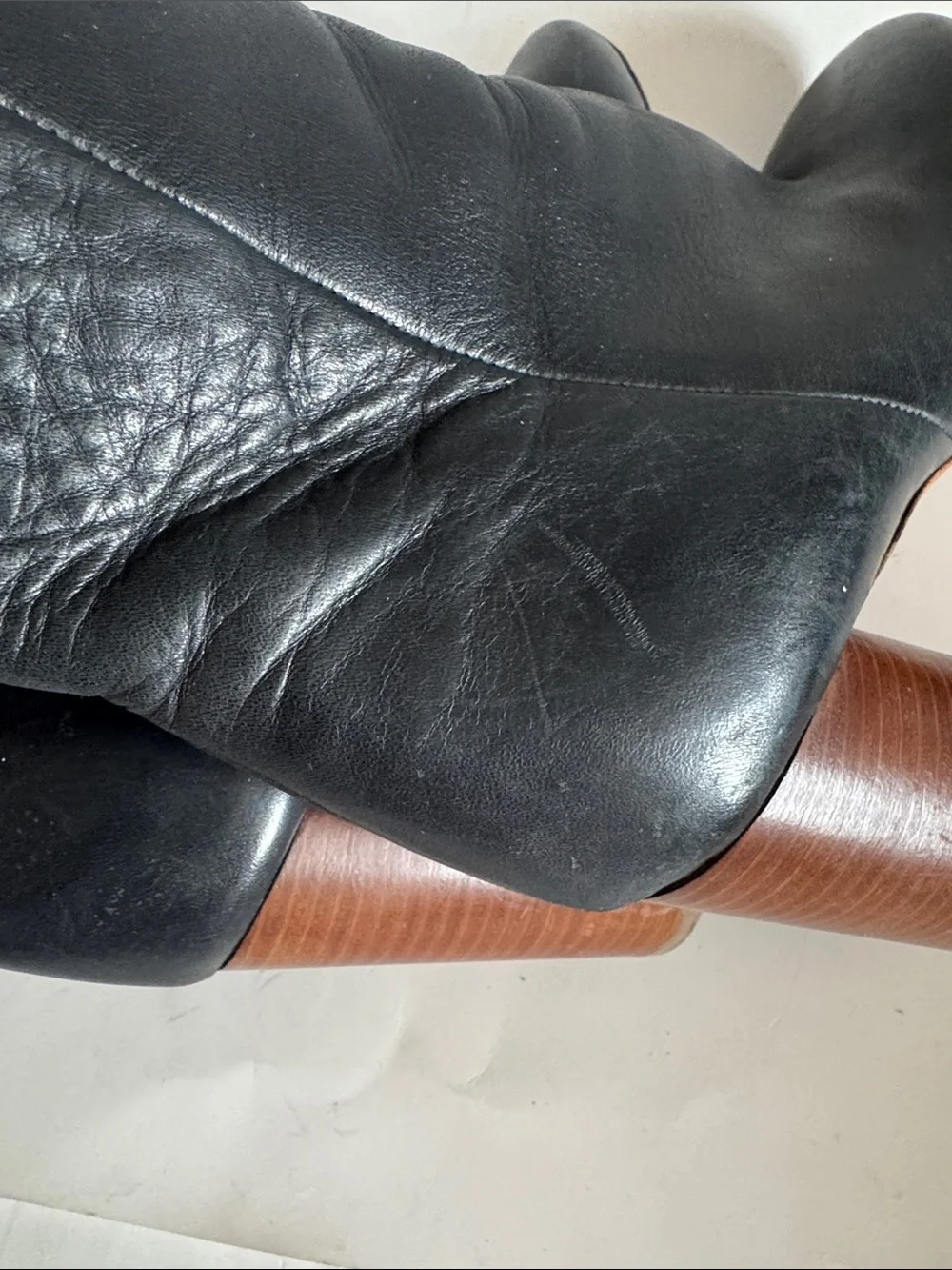 Vince Womens Black Leather Round Stacked Heel Ankle Boots size 10